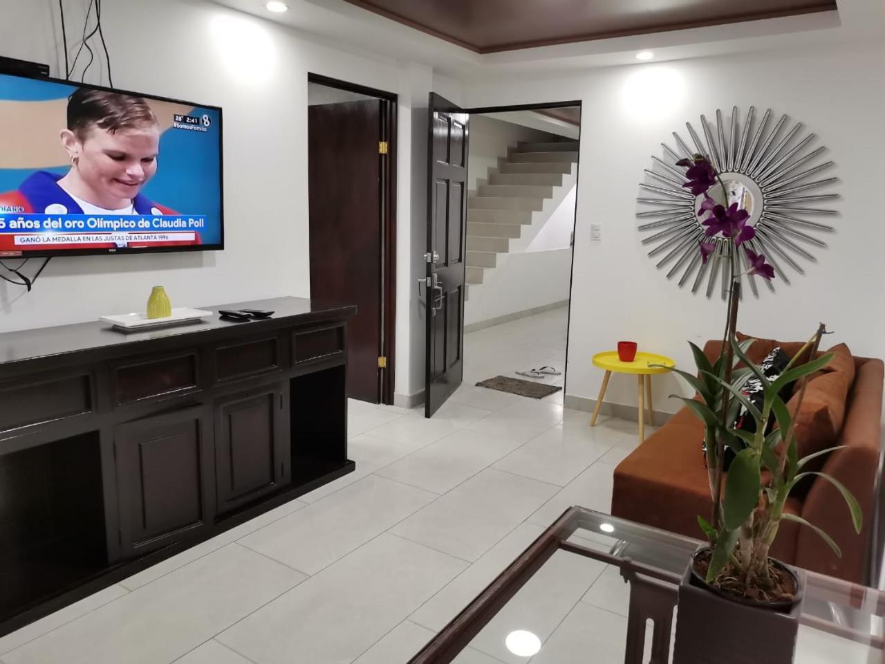 935 Lodge San Jose Экстерьер фото